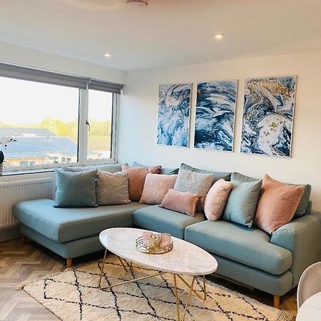Lees Lookout Holt ,2 Bedroom Luxury Apartment With Private Parking Dış mekan fotoğraf