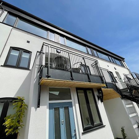 Lees Lookout Holt ,2 Bedroom Luxury Apartment With Private Parking Dış mekan fotoğraf