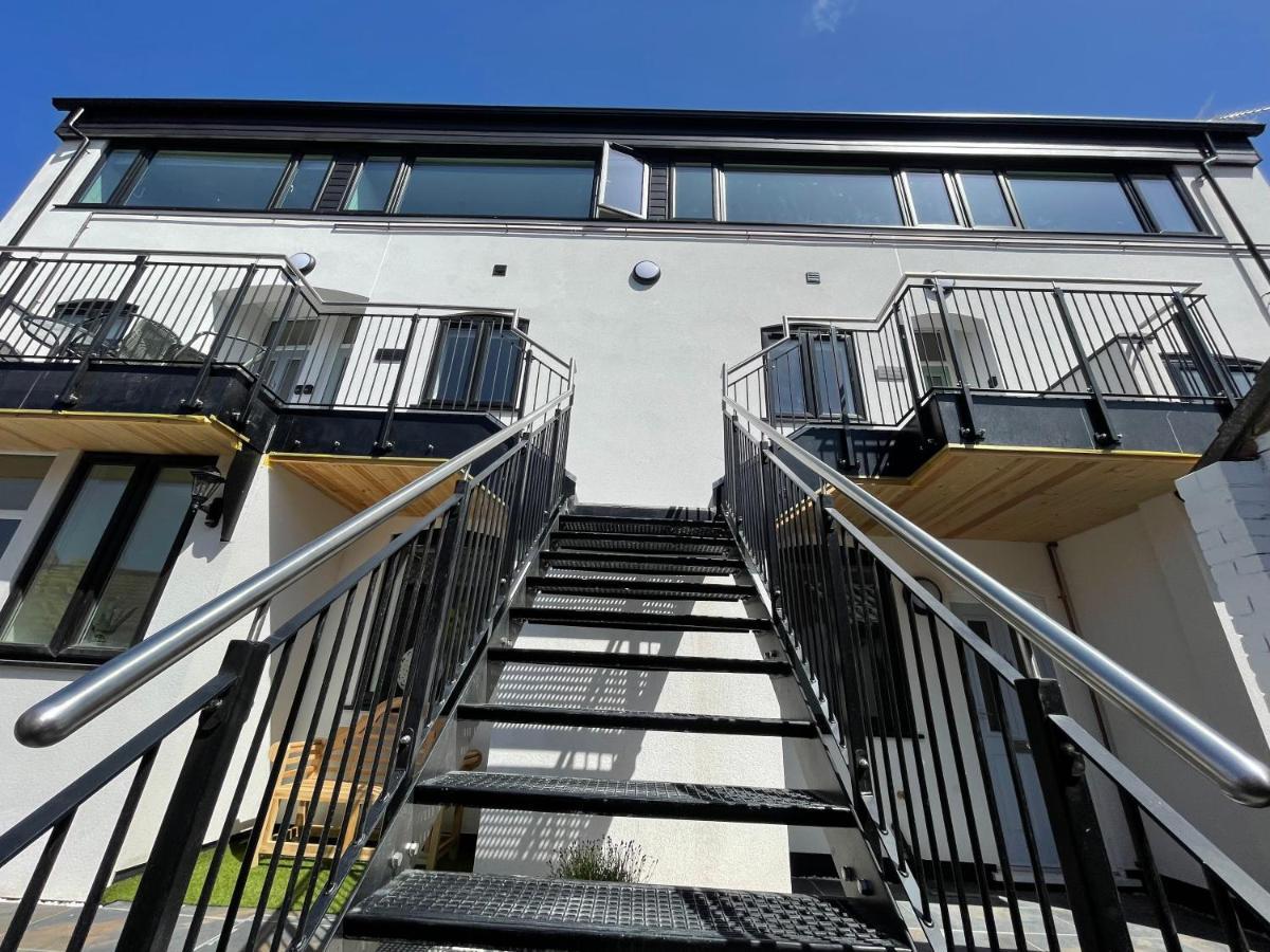 Lees Lookout Holt ,2 Bedroom Luxury Apartment With Private Parking Dış mekan fotoğraf