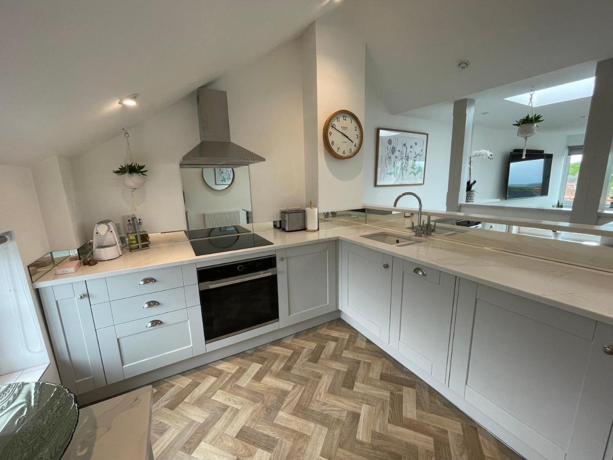 Lees Lookout Holt ,2 Bedroom Luxury Apartment With Private Parking Dış mekan fotoğraf