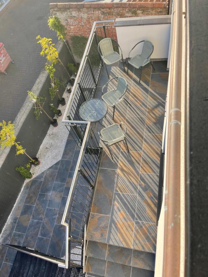 Lees Lookout Holt ,2 Bedroom Luxury Apartment With Private Parking Dış mekan fotoğraf