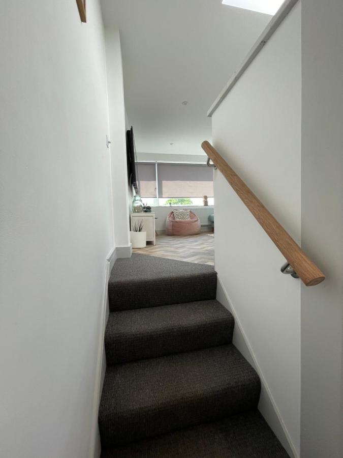 Lees Lookout Holt ,2 Bedroom Luxury Apartment With Private Parking Dış mekan fotoğraf